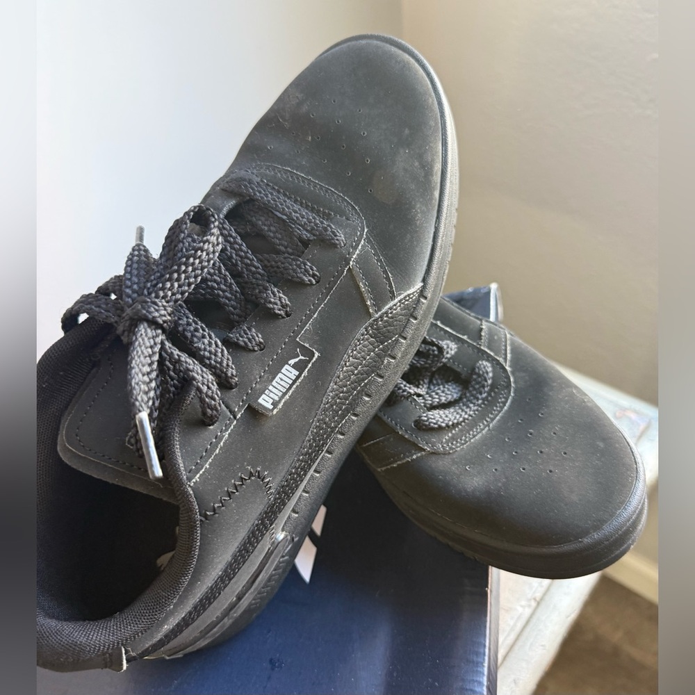 Puma Men's Charcoal Black Sneakers